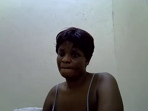 creamyhairy_puss' Webcam Show