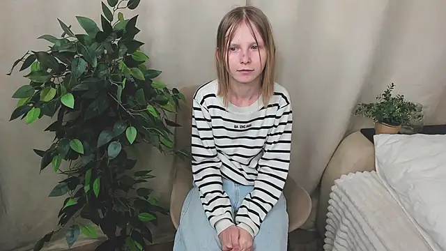 EssieVogel's Live XXX Chat