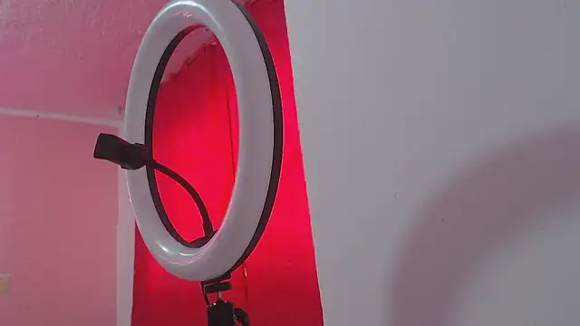 دردشة adara_cute_69 الجنسية المباشرة