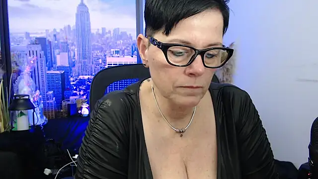 Chat +18 de ninarandmann ao vivo