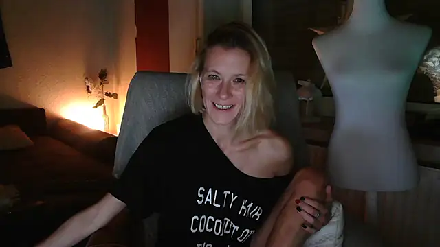 yola181's Live XXX Chat