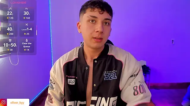 oliver_kyy Webcam Show