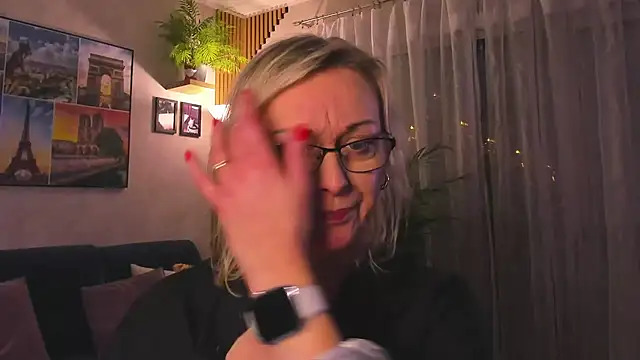 Show modela vanessa_chat na web-kameri