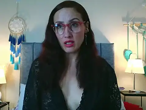 IberianMoonMK's Live XXX Chat