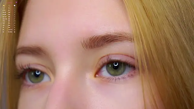 SunnivaCovil's Live XXX Chat