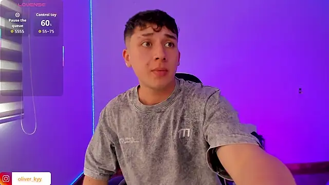 oliver_kyy Adlı Modelin Web Kamerası Şovu