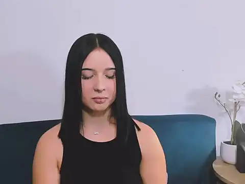 TaliaAdorable Adlı Modelin Canlı XXX Sohbeti