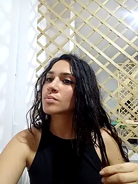 Little_Doll25's Live XXX Chat