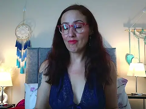 IberianMoonMKのライブXXXチャット