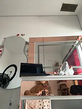 jailyncam_ 即時 XXX 聊天