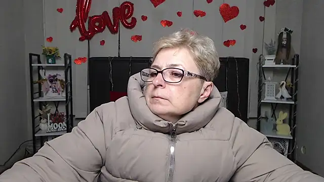 دردشة EmiliaGree الجنسية المباشرة