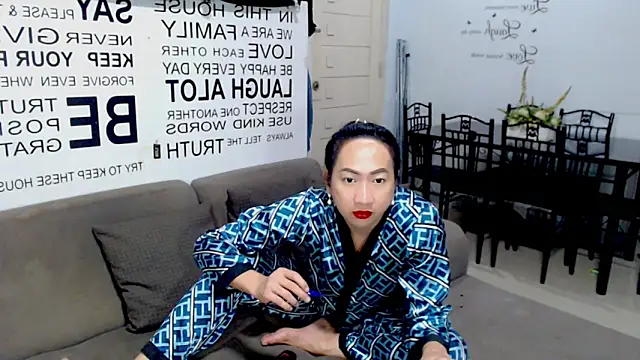 LovelyQueen69 Pertunjukan Webcam