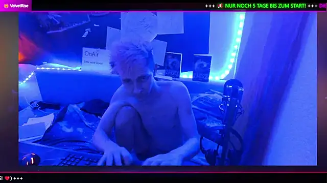 VelvetRise webcam show