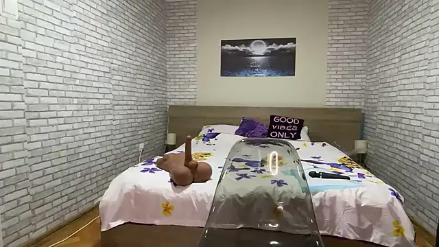 Give_Me_Money Live XXX-chat