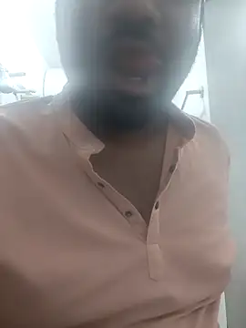 vinay_smalldick Adlı Modelin Canlı XXX Sohbeti