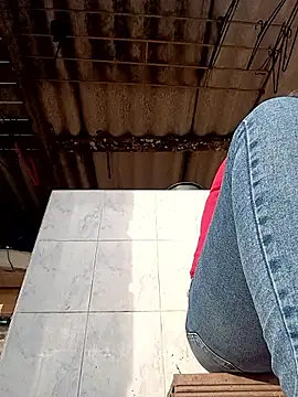 bri_ali: απευθείας συνομιλία ΧΧΧ