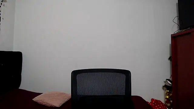 abrilsex23: онлайн-секс-чат