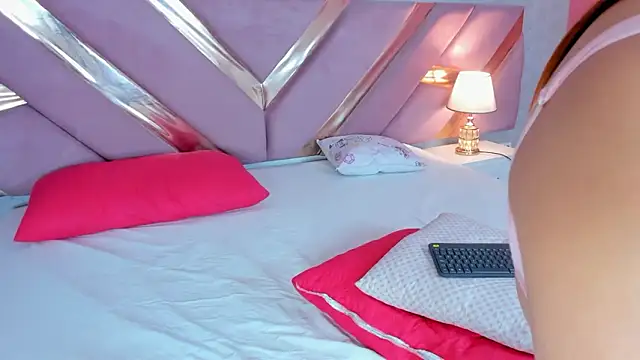 VictoriaLasse's Live XXX Chat