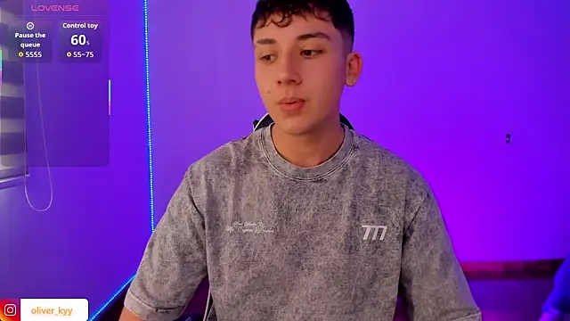 oliver_kyy: онлайн-секс-чат