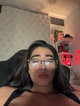 Онлайн чат XXX ZarahEvans