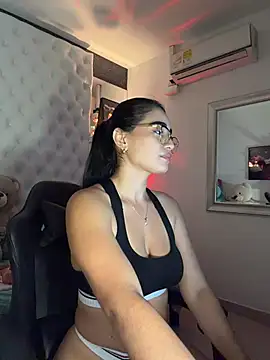 Онлайн чат XXX ZarahEvans