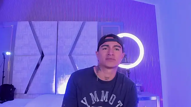 LiamDeep 即時 XXX 聊天