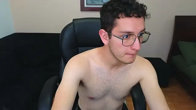 gamercum33's Webcam Show