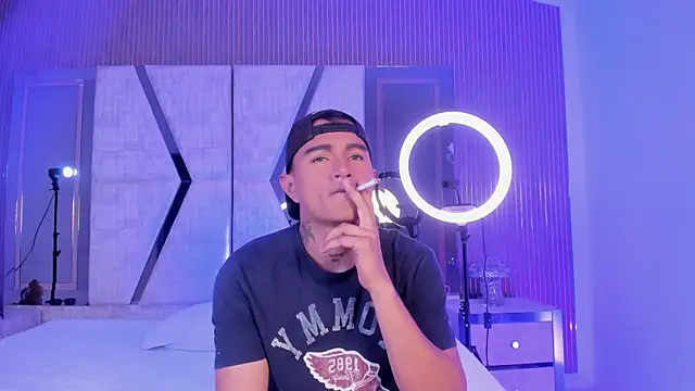 LiamDeep 即時 XXX 聊天