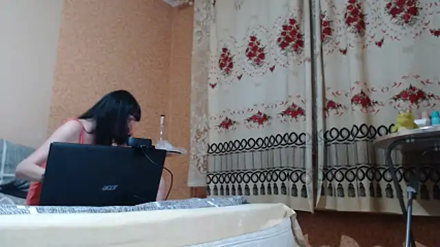 HotDreamm's Live XXX Chat