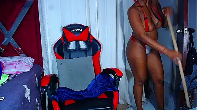 Živý XXX chat DanisaBrown