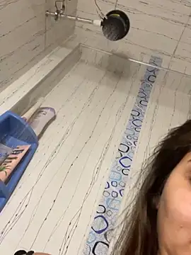 emily_cooper_t's Live XXX Chat