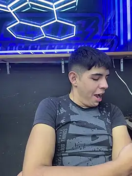 Johan_stick 即時 XXX 聊天