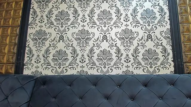 Chatroom XXX en direct de LissaBigTitts