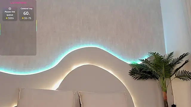 CannelaSmith's Live XXX Chat