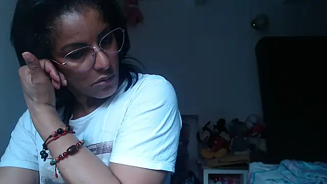 kateleyagrey's Live XXX Chat