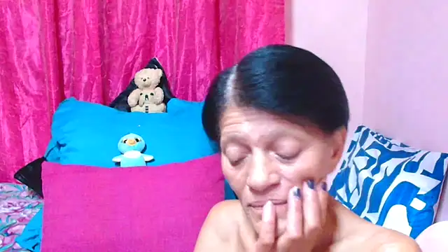 Chatroom XXX en direct de SLUTTYROXY