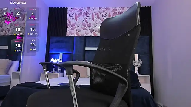 AmmyJones_ Adlı Modelin Canlı XXX Sohbeti