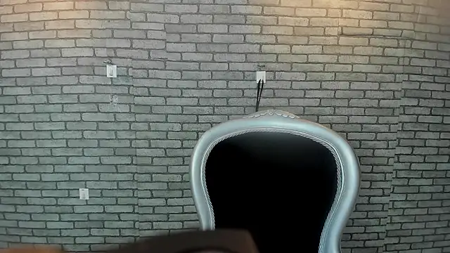 Briana_24's Webcam Show