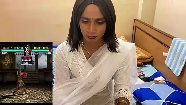 LuvLayla élő XXX-chatje