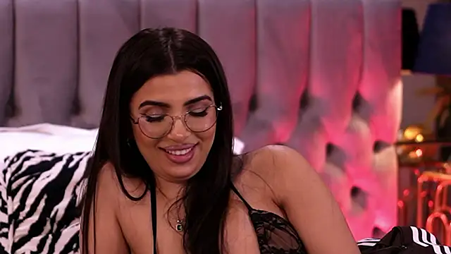 NicoleCelliniのライブXXXチャット