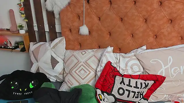 MeowMota_'s Live XXX Chat