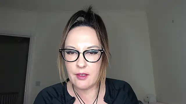 Chatroom XXX en direct de Humiliatrixxxx