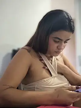 Živý XXX chat Kaily_Sweet16