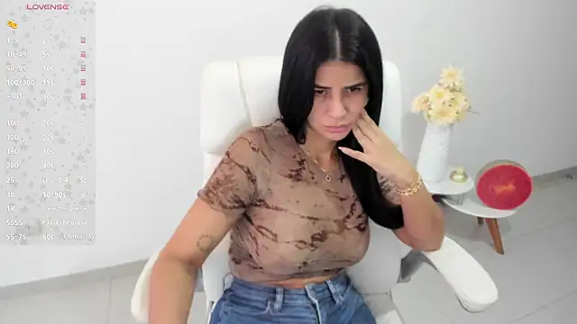 renata_t_'s Live XXX Chat