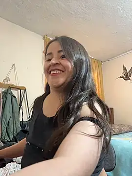 latinfemale: απευθείας συνομιλία ΧΧΧ