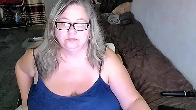 sex2 Adlı Modelin Canlı XXX Sohbeti