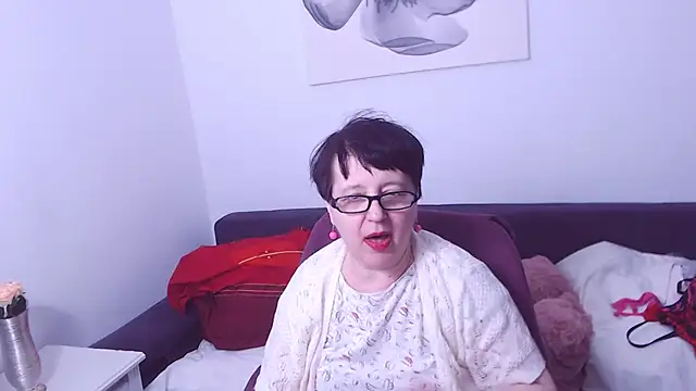 ChristaRose: онлайн-секс-чат