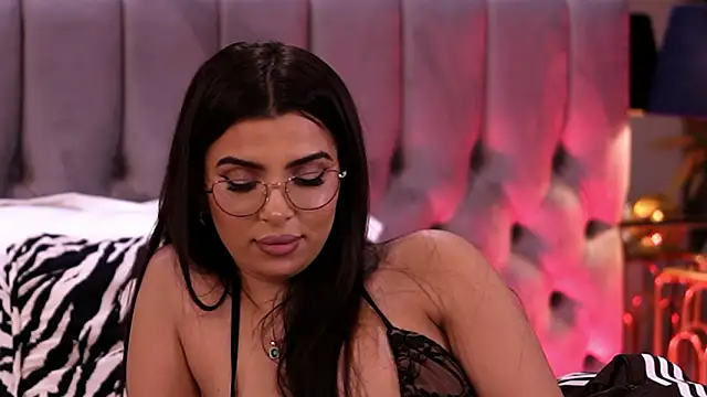 NicoleCellini – Naživo XXX chat