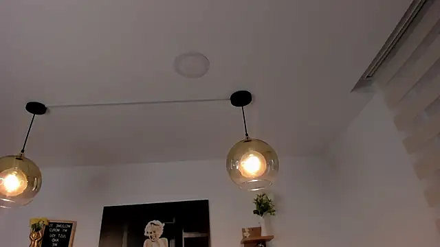 Онлайн чат XXX IsaConnor