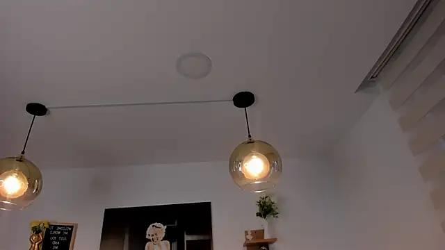 IsaConnor Adlı Modelin Canlı XXX Sohbeti